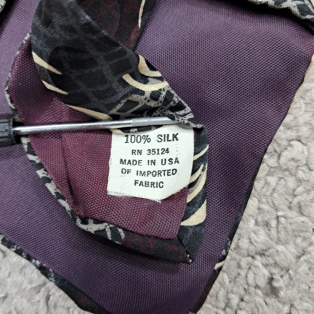 JRR Factory Direct Apparel Mens Silk Tie Burgundy‎ Grey Abstract Geometric USA